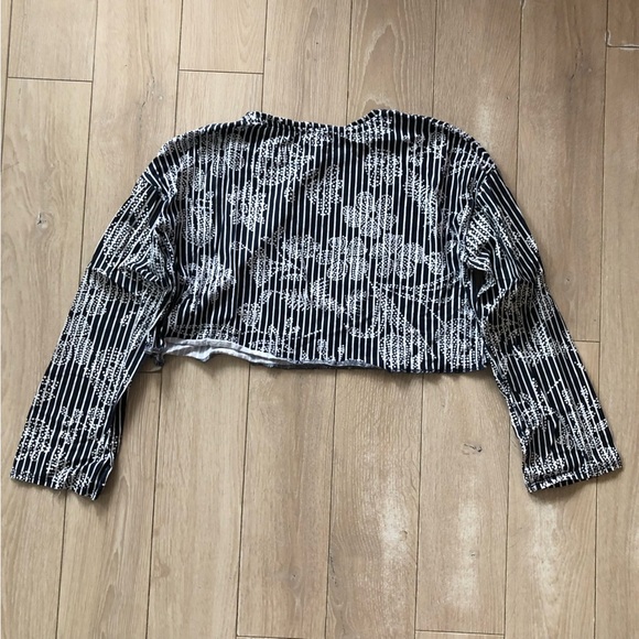 Zara Floral Print Stripe Cropped Long Sleeve Top in Navy & White Size M - Picture 8 of 9